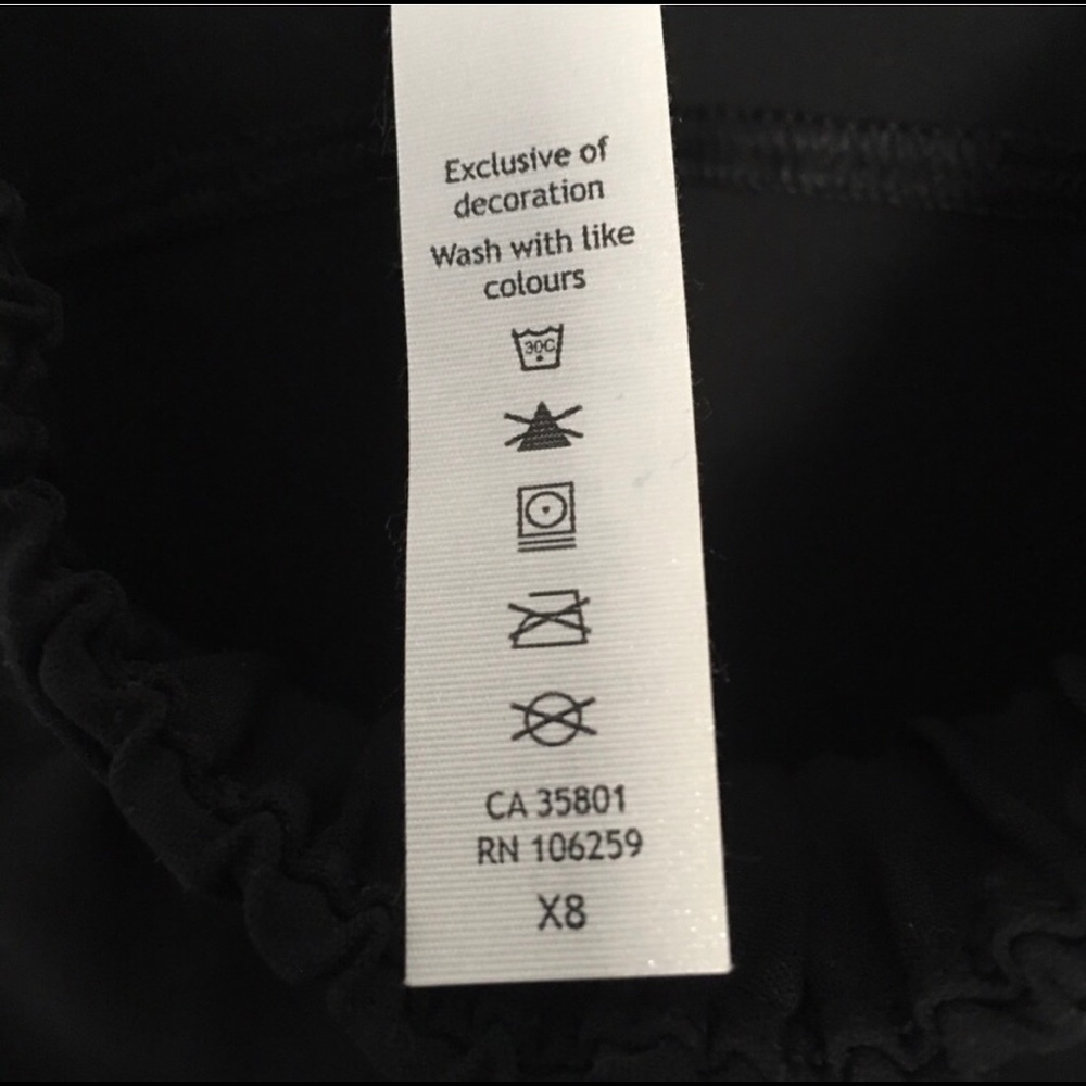 Lululemon On The Fly Skirt NEW never worn SZ 6
21" - Picture 5 of 6